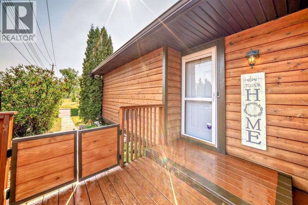 Single Family House Bungalow for Sale in  Penswood Place SE Penbrooke Meadows Calgary 
