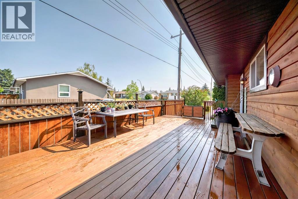 Single Family House Bungalow for Sale in  Penswood Place SE Penbrooke Meadows Calgary 