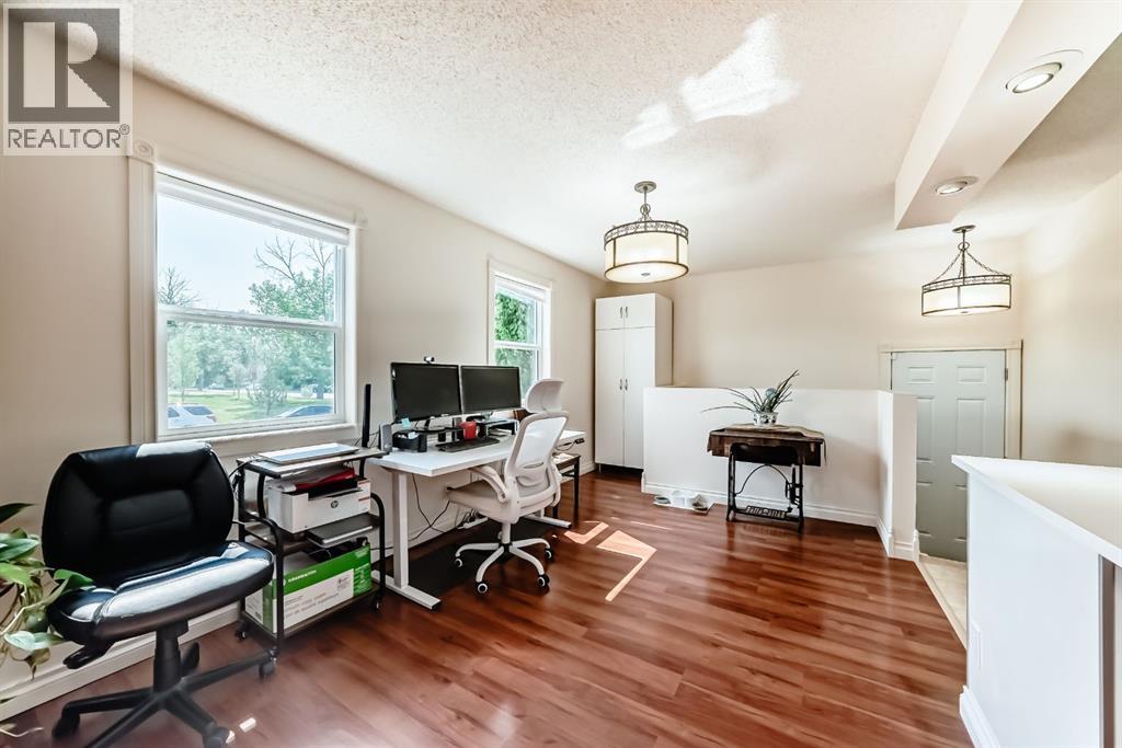 Single Family House Bungalow for Sale in  Penswood Place SE Penbrooke Meadows Calgary 