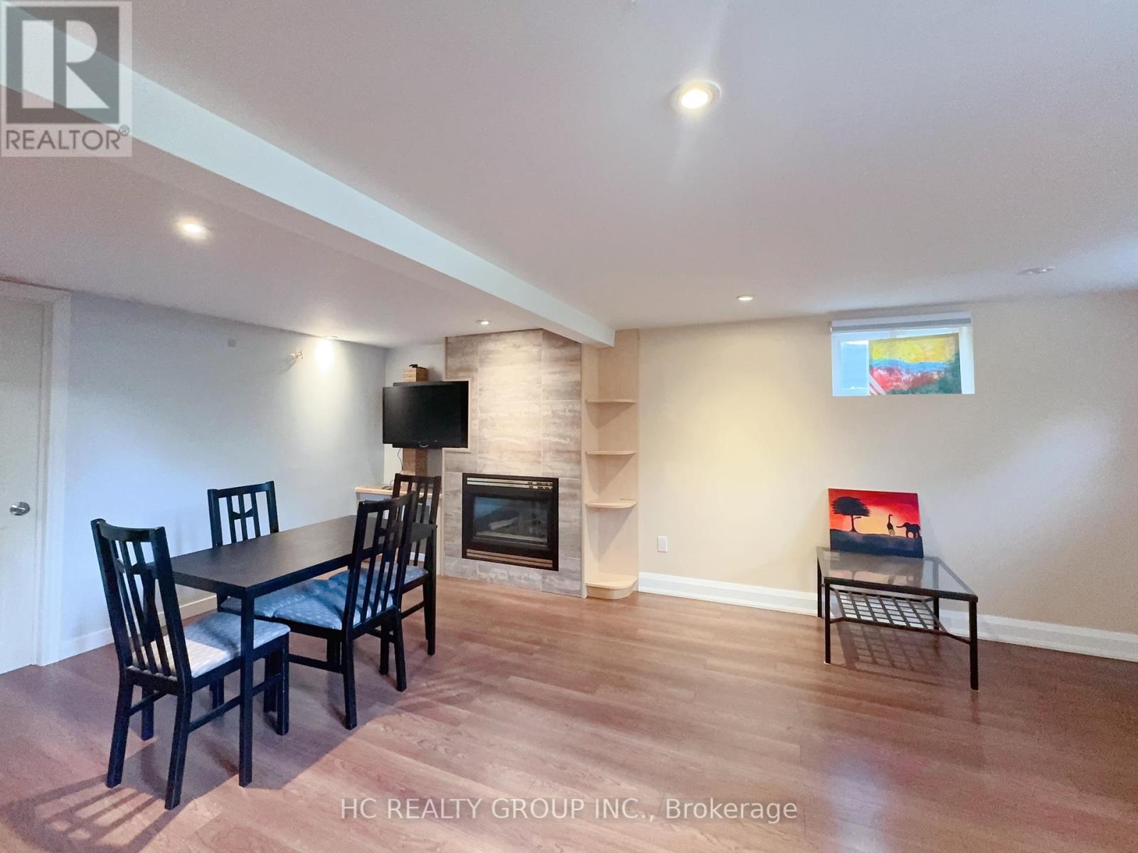 Photo 12 of 53 Treverton Drive, Toronto ON