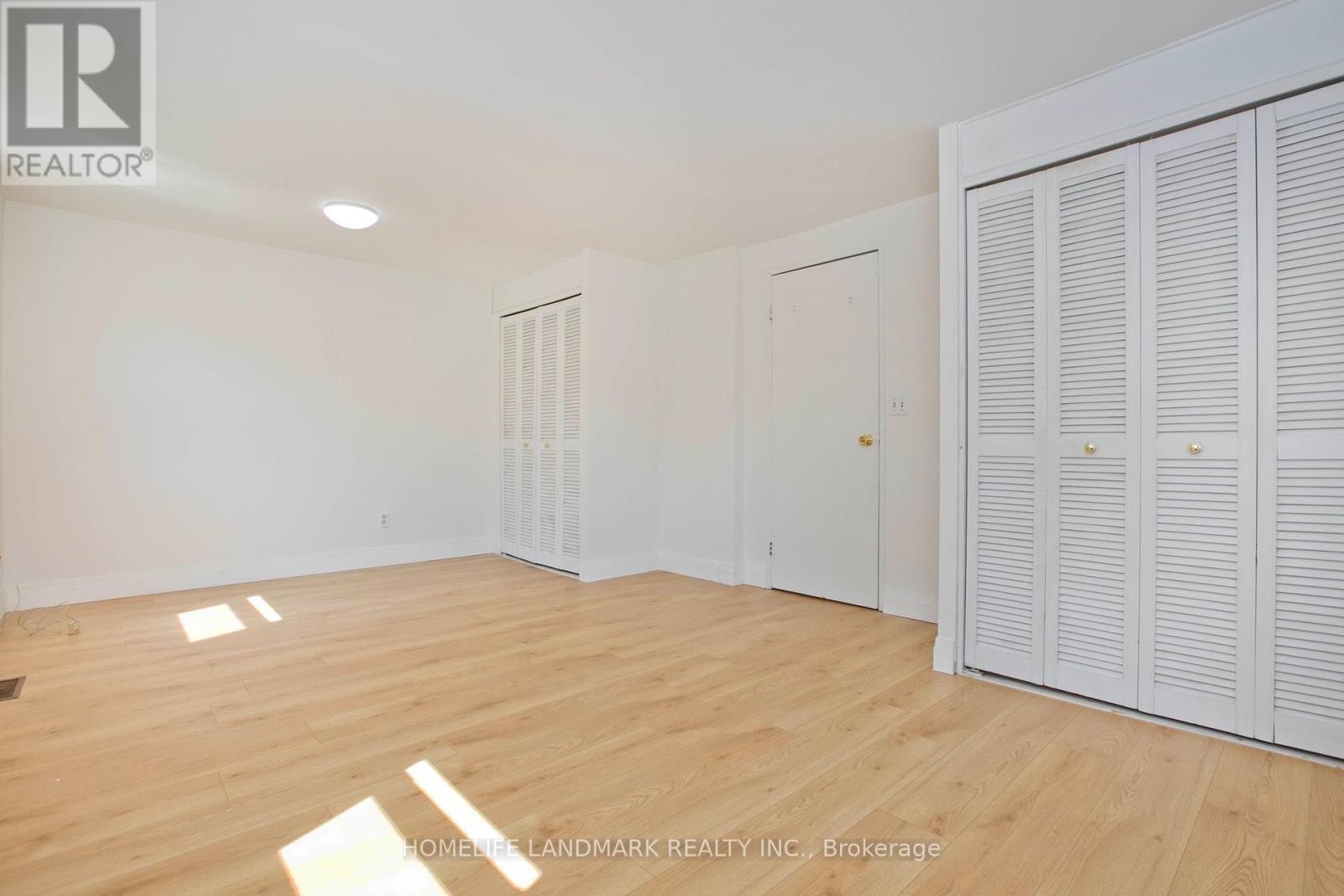 Photo 14 of 1806 John Street, Markham ON