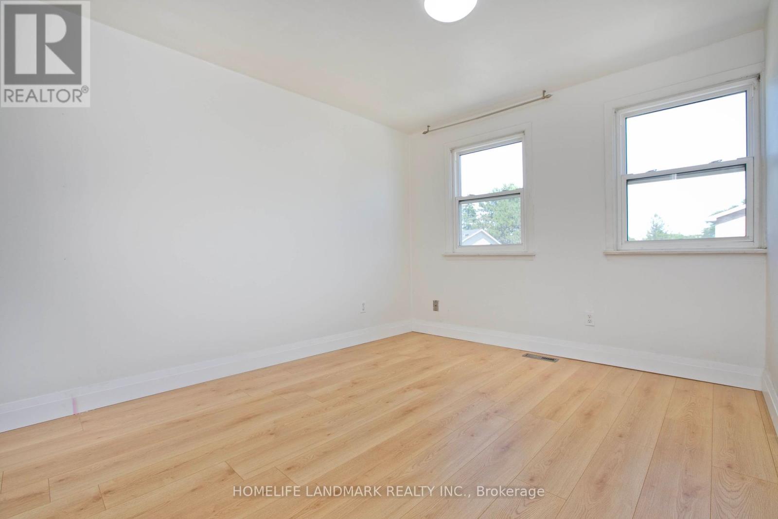 Photo 13 of 1806 John Street, Markham ON