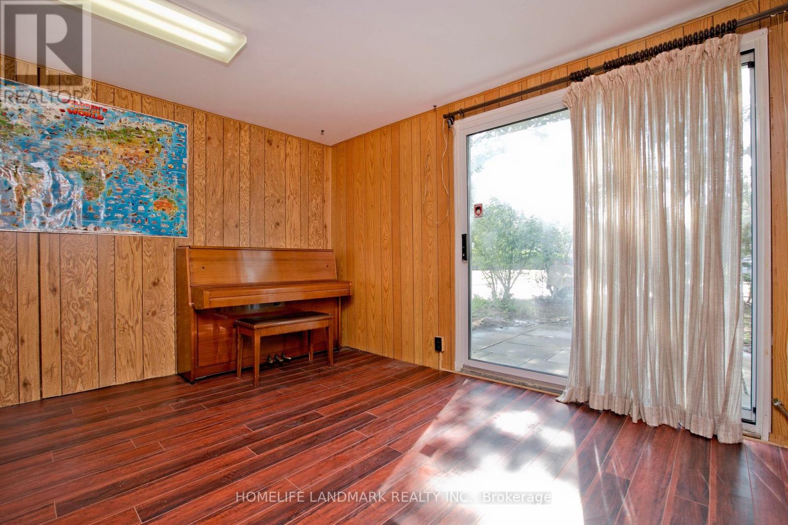 Photo 10 of 1806 John Street, Markham ON