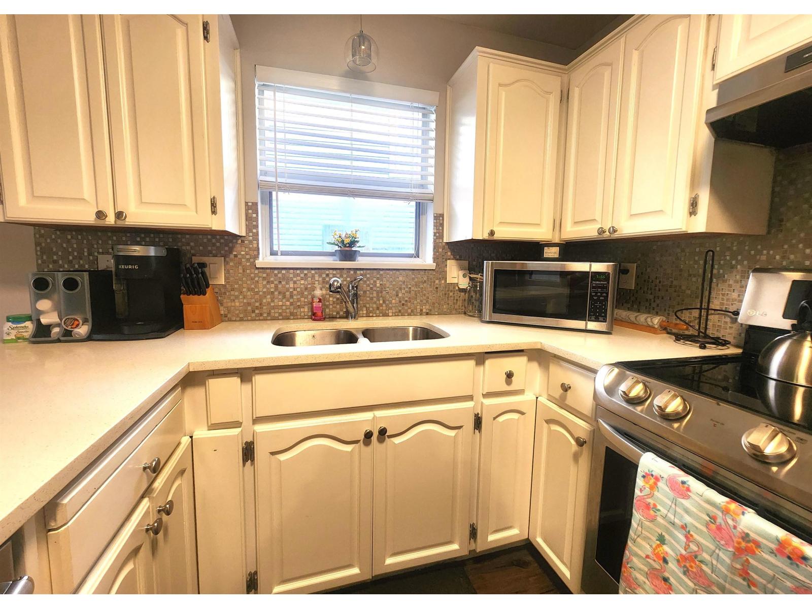 Photo 18 of 44 8889 212 Street, Langley BC