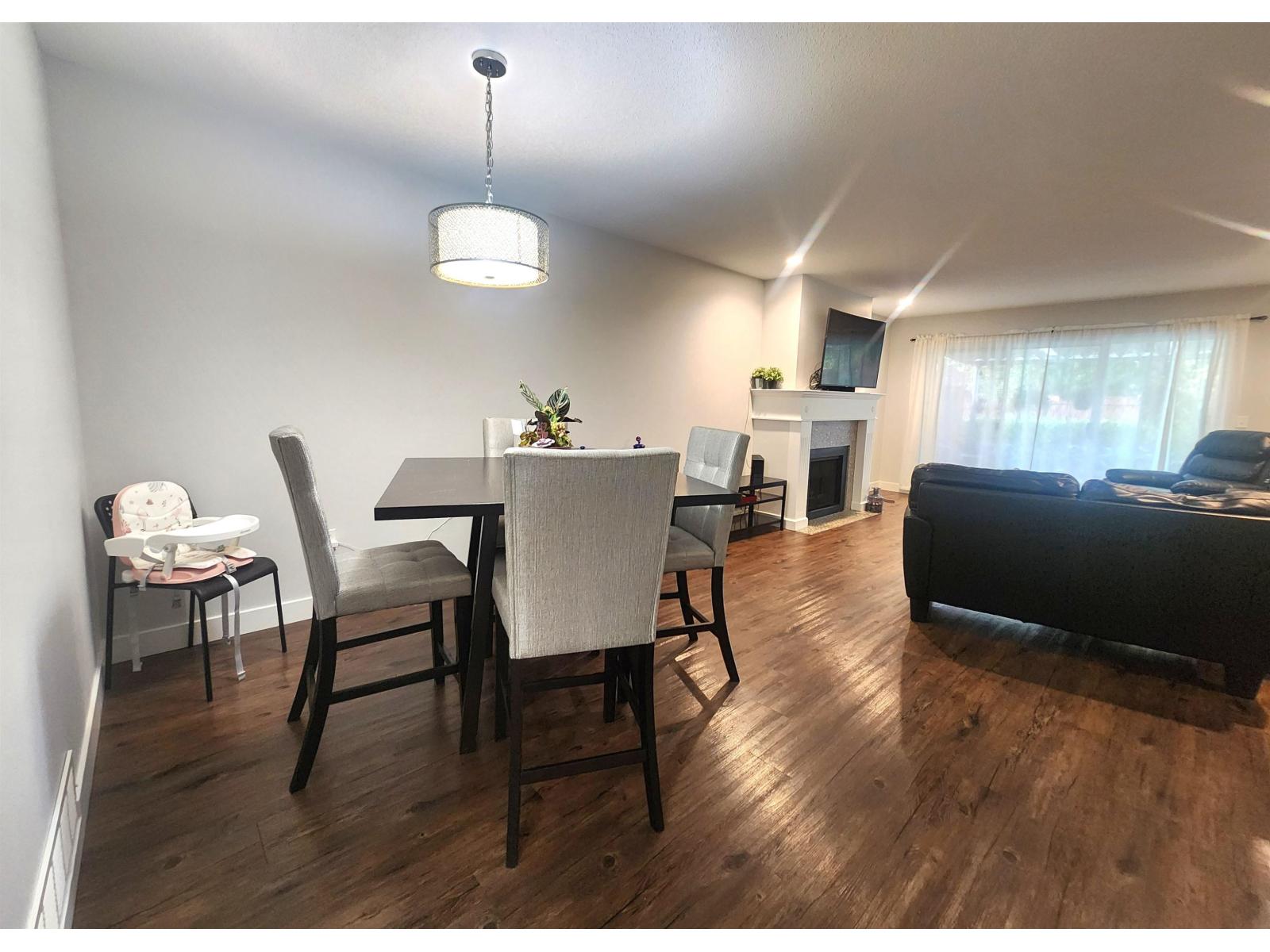 Photo 4 of 44 8889 212 Street, Langley BC