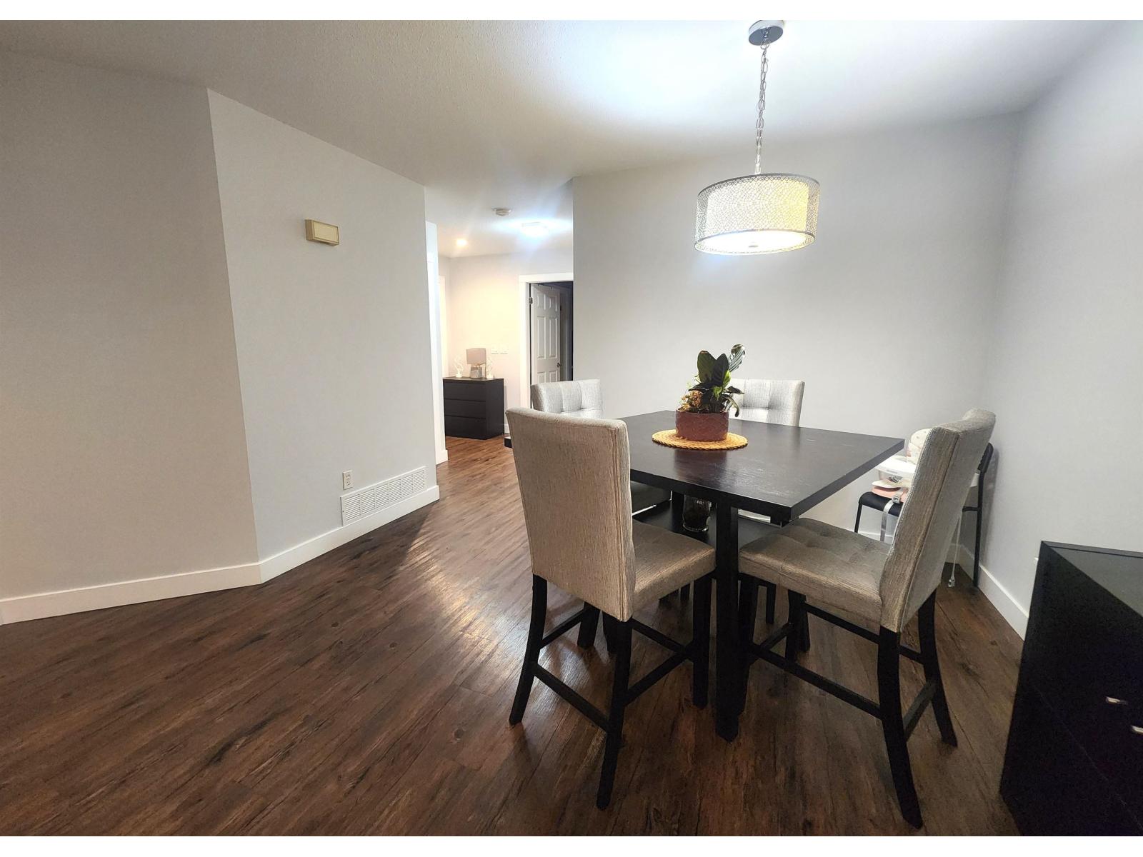 Photo 6 of 44 8889 212 Street, Langley BC