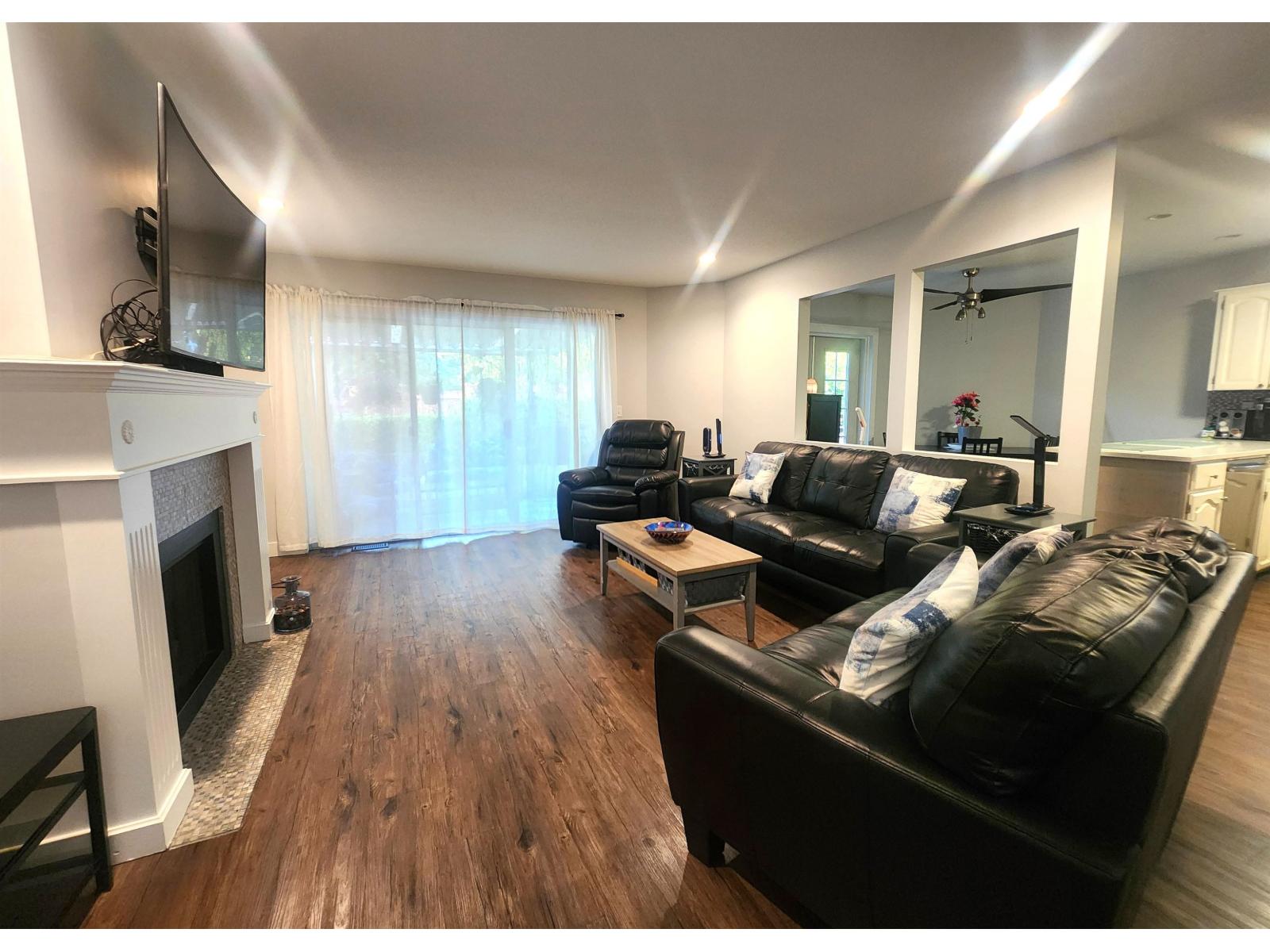 Photo 8 of 44 8889 212 Street, Langley BC