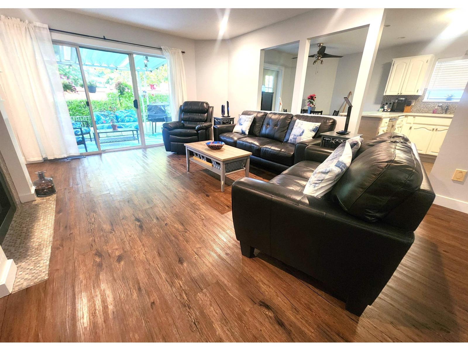 Photo 9 of 44 8889 212 Street, Langley BC