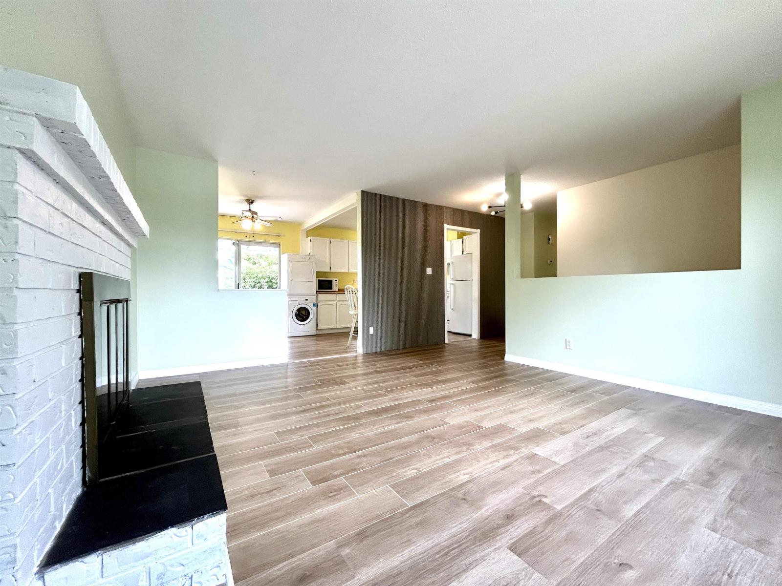 Photo 5 of 21218 93 Avenue, Langley BC