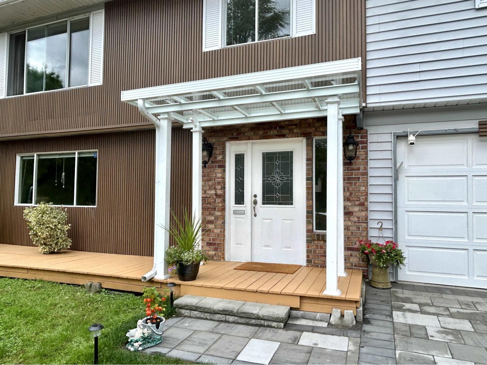 Photo 3 of 21218 93 Avenue, Langley BC