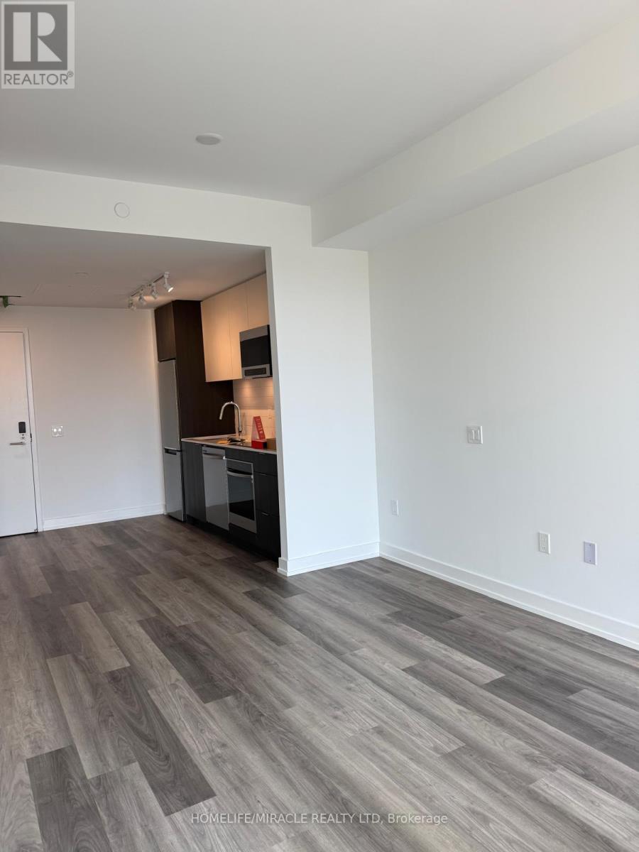 Photo 12 of 209 6 Chartwell Road S, Toronto ON