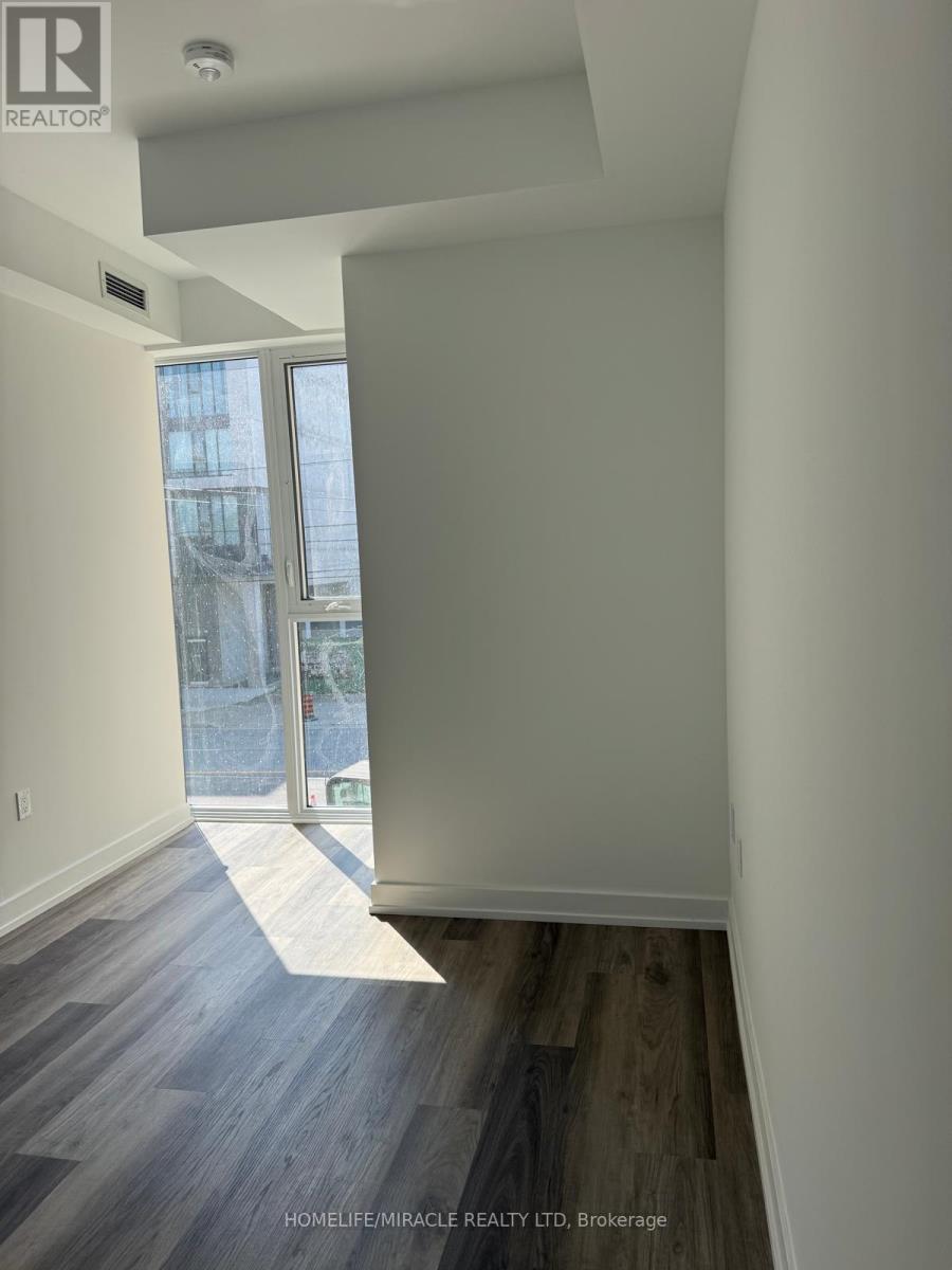 Photo 32 of 209 6 Chartwell Road S, Toronto ON