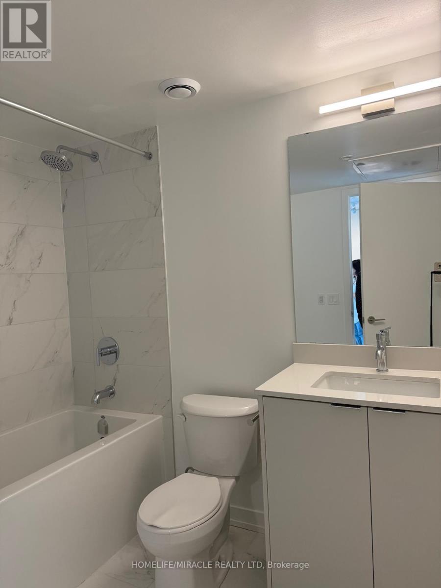Photo 21 of 209 6 Chartwell Road S, Toronto ON