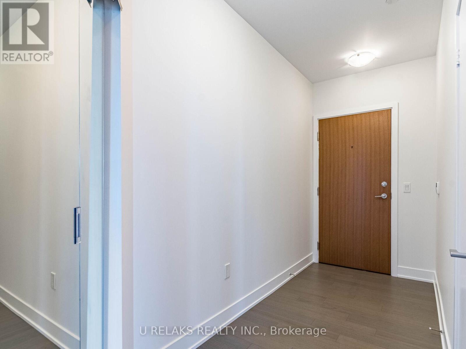 Photo 23 of 4701 20 Shore Breeze Drive, Toronto ON