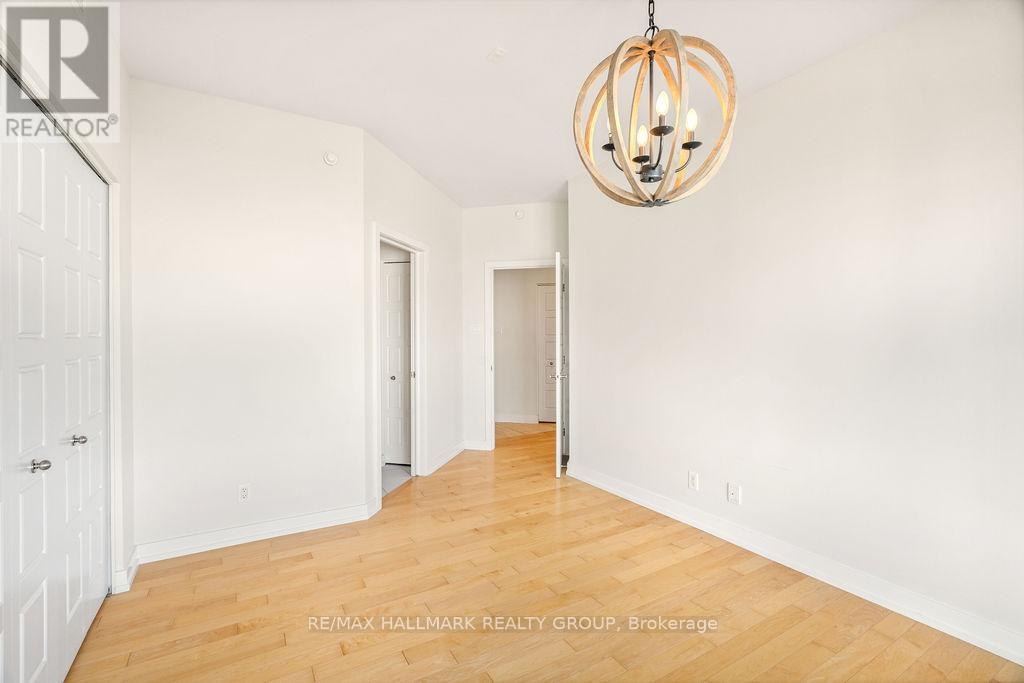 Photo 17 of 210 330 Titan Private, Ottawa ON