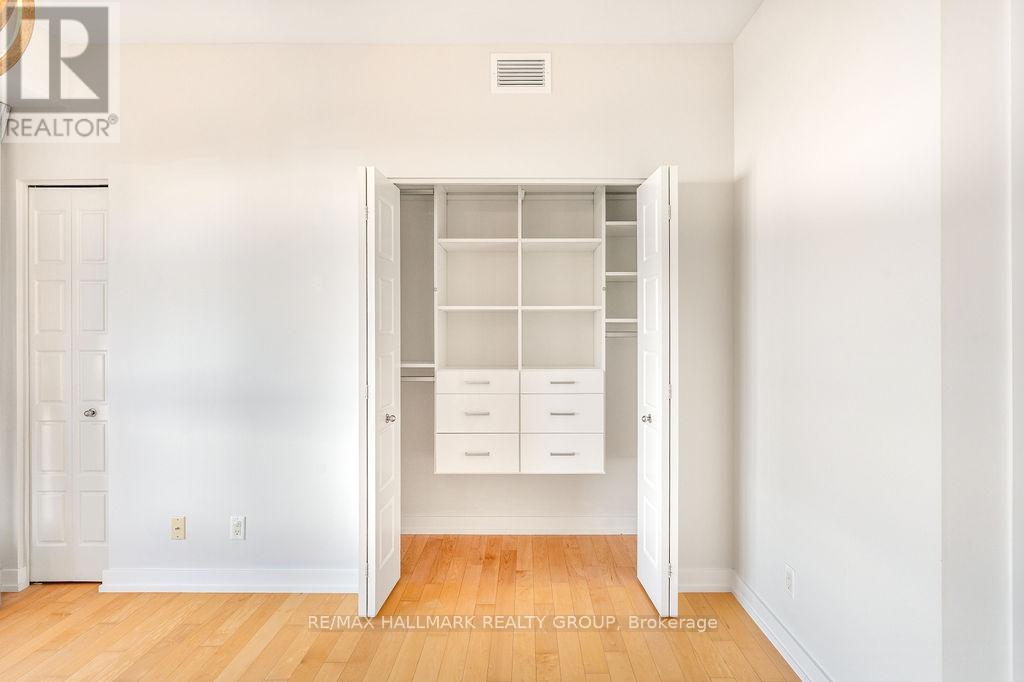 Photo 18 of 210 330 Titan Private, Ottawa ON