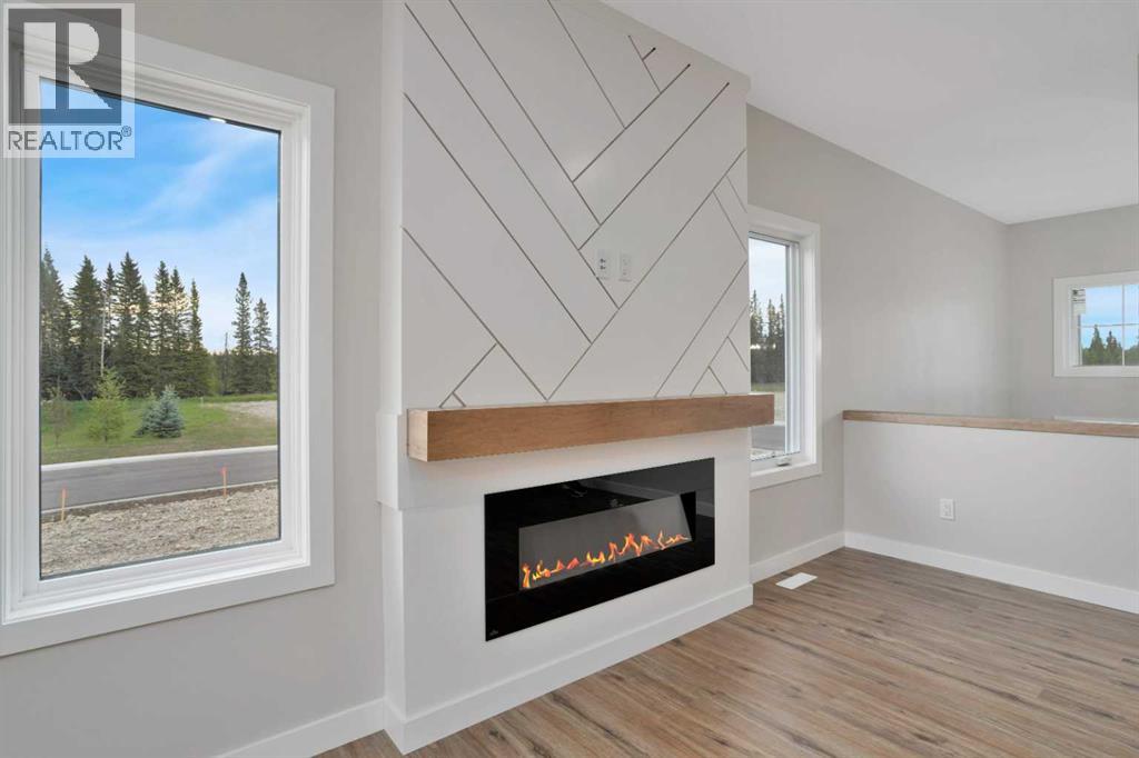Photo 10 of 730 5 Street Sw, Sundre AB