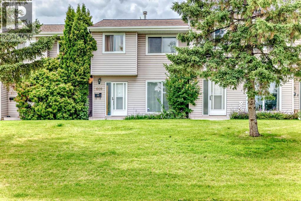 609 40 Street NE, Calgary, Alberta