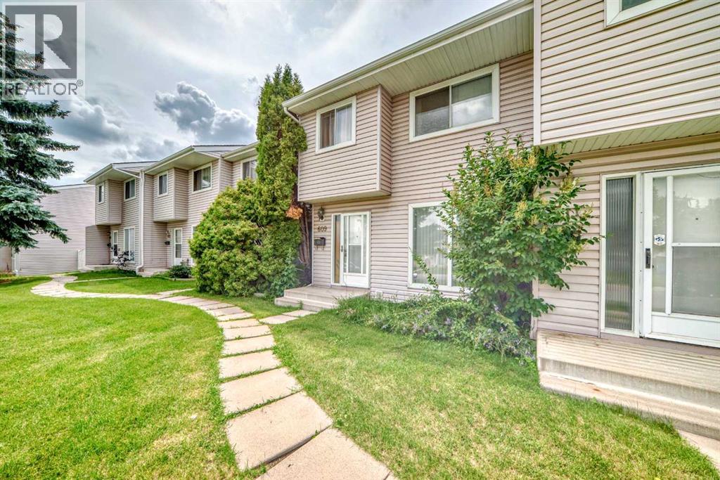 Single Family House for Sale in   Street NE Marlborough Calgary 