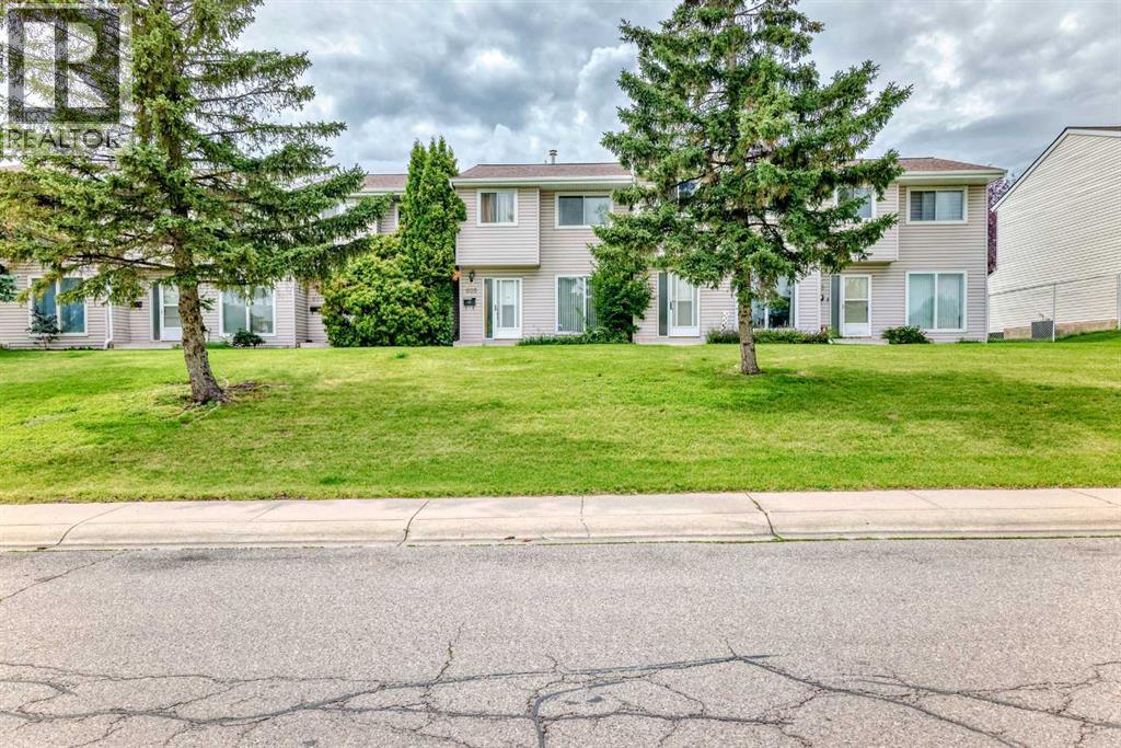Single Family House for Sale in   Street NE Marlborough Calgary 