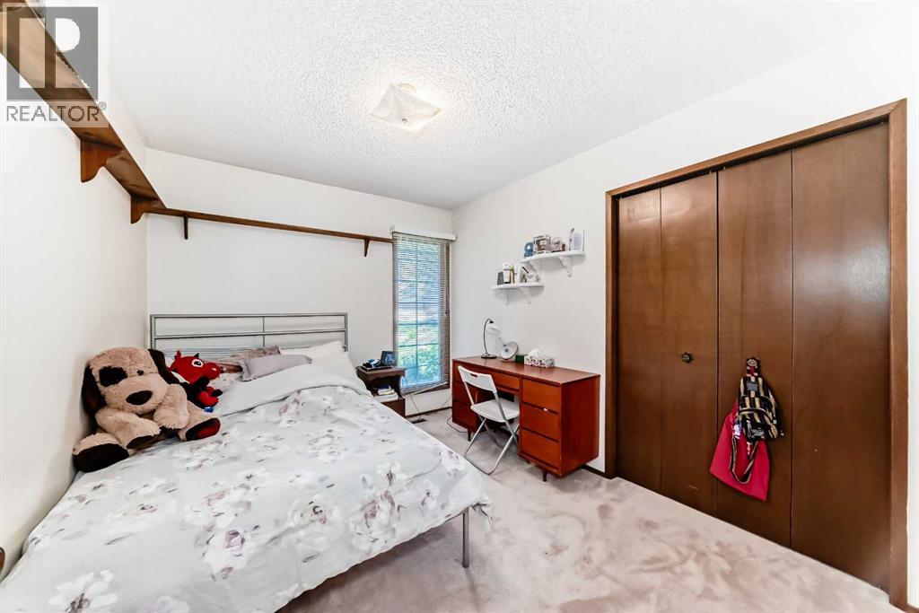 Single Family House Bungalow for Sale in  Templehill Bay NE Temple Calgary 