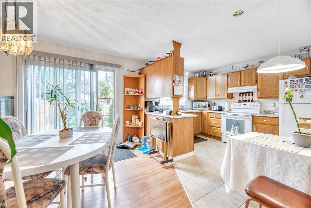 Single Family House for Sale in  Falsby Place NE Falconridge Calgary 