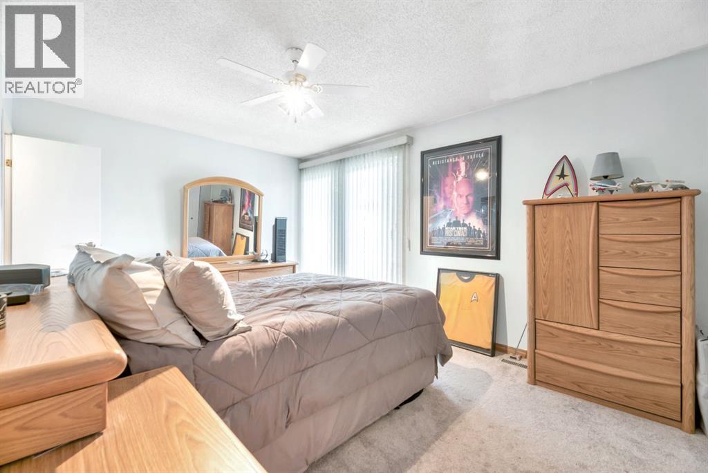 Single Family House for Sale in  Falsby Place NE Falconridge Calgary 