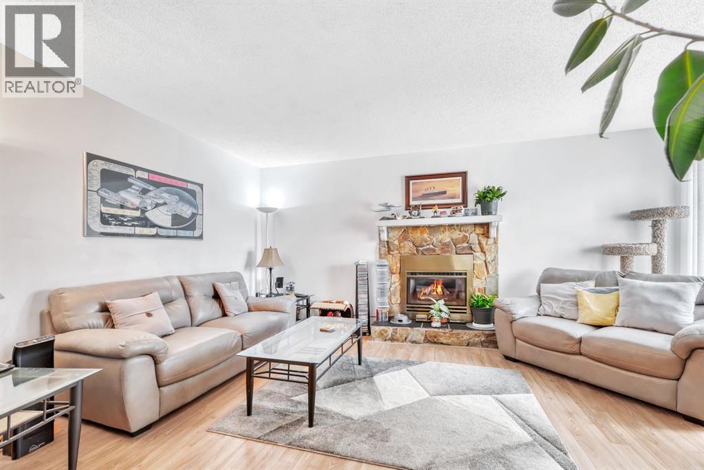 Single Family House for Sale in  Falsby Place NE Falconridge Calgary 
