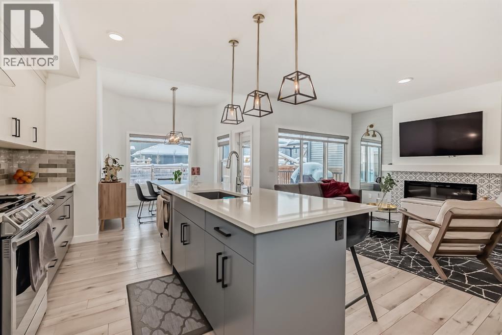Photo 9 of 166 Creekstone Way Sw, Calgary AB