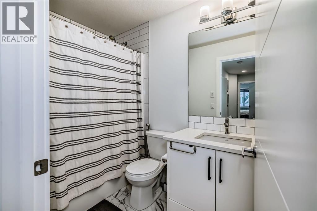 Photo 39 of 166 Creekstone Way Sw, Calgary AB