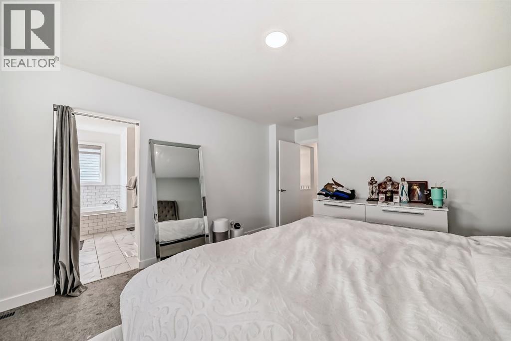 Photo 27 of 166 Creekstone Way Sw, Calgary AB