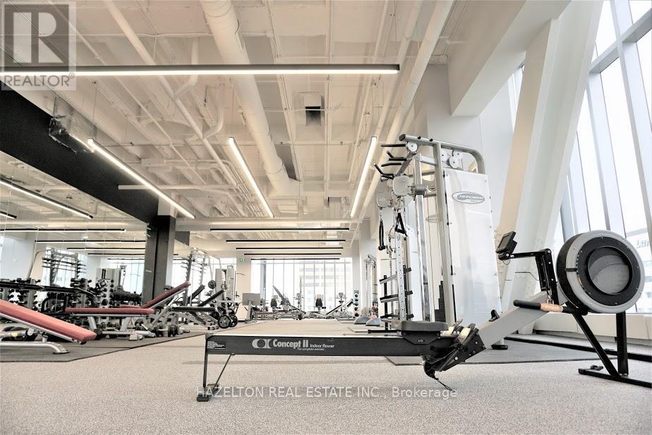 Photo 23 of 3402 488 University Avenue, Toronto ON