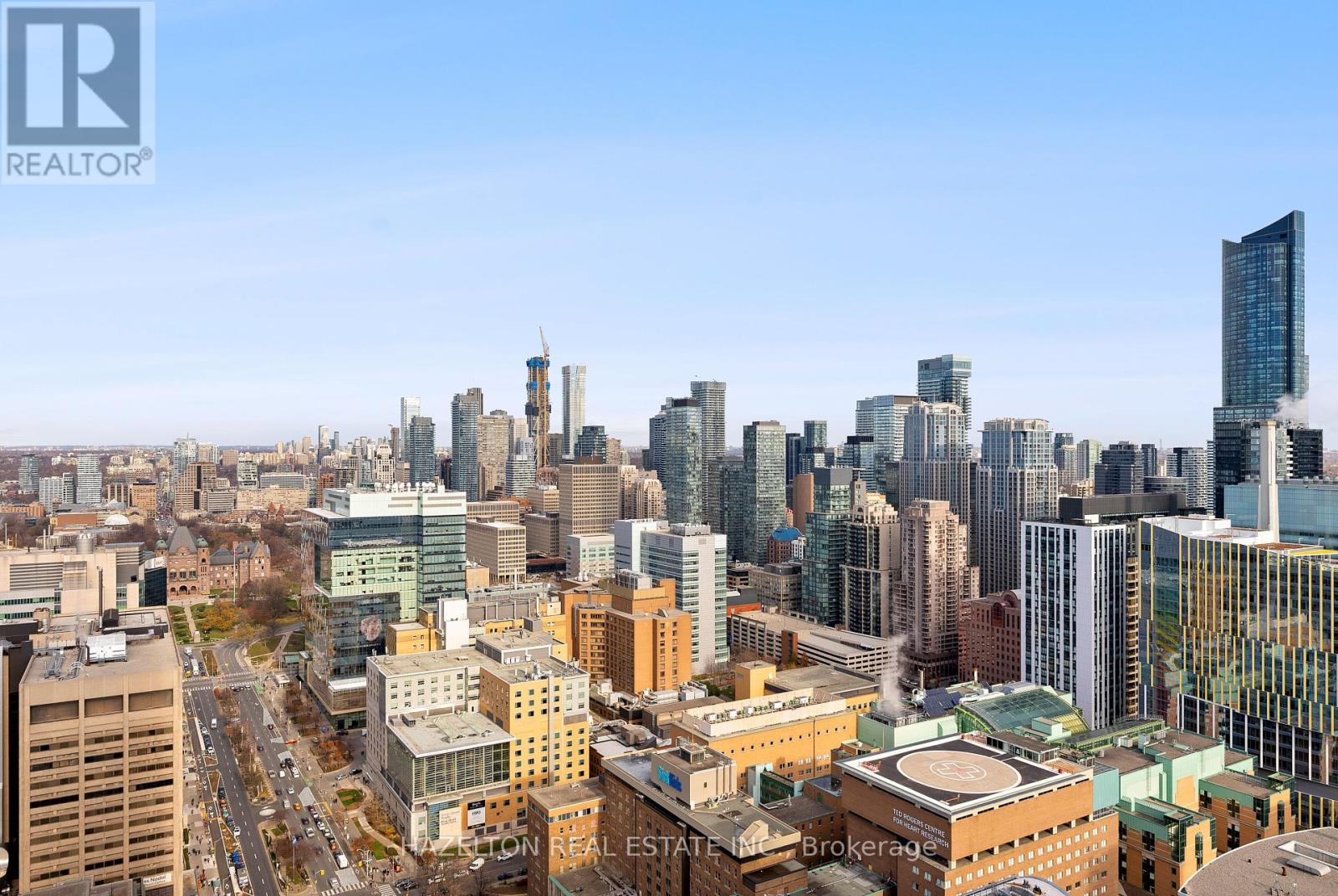Photo 7 of 3402 488 University Avenue, Toronto ON