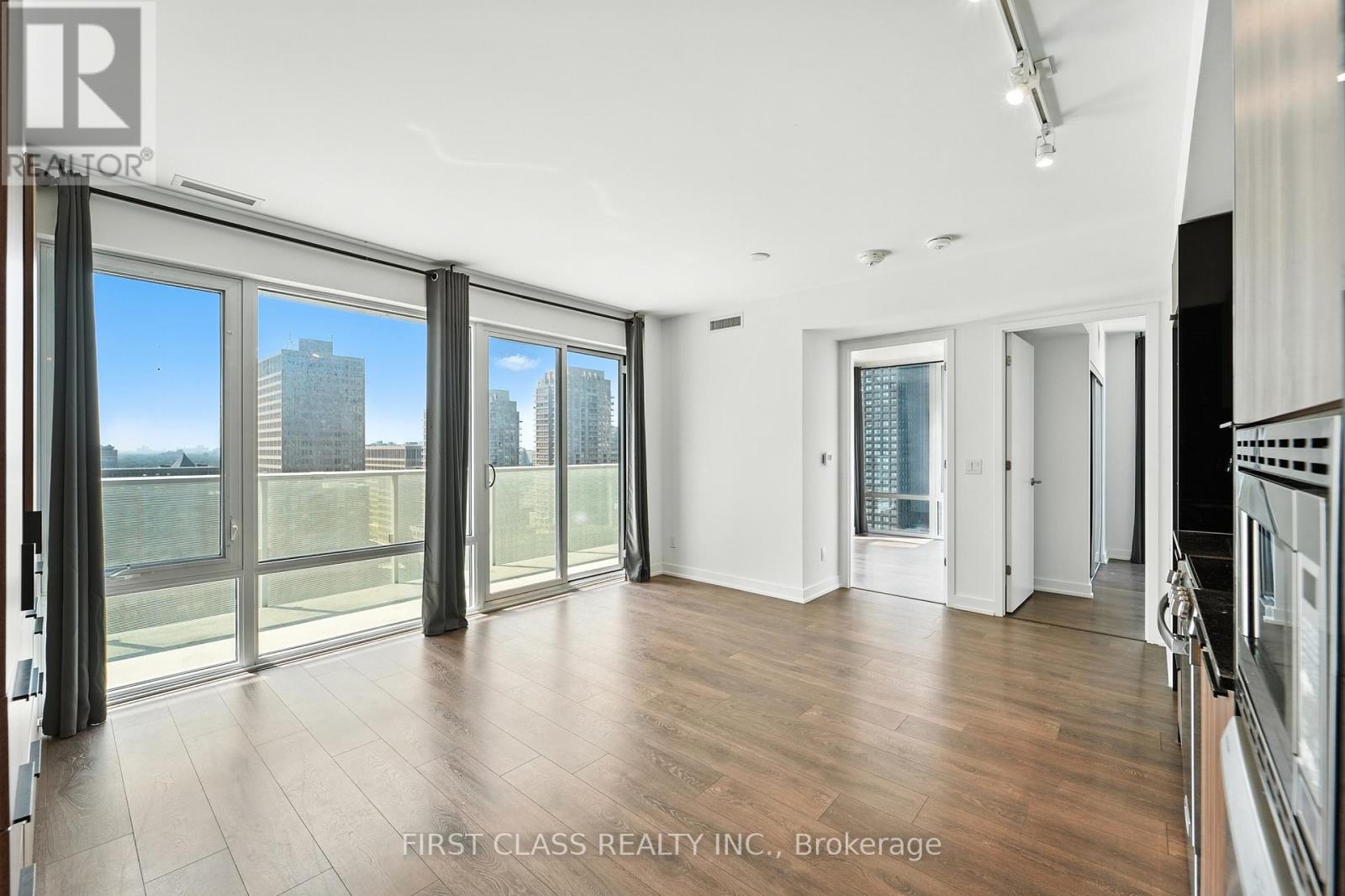 Photo 16 of 1802 501 Yonge Street, Toronto ON