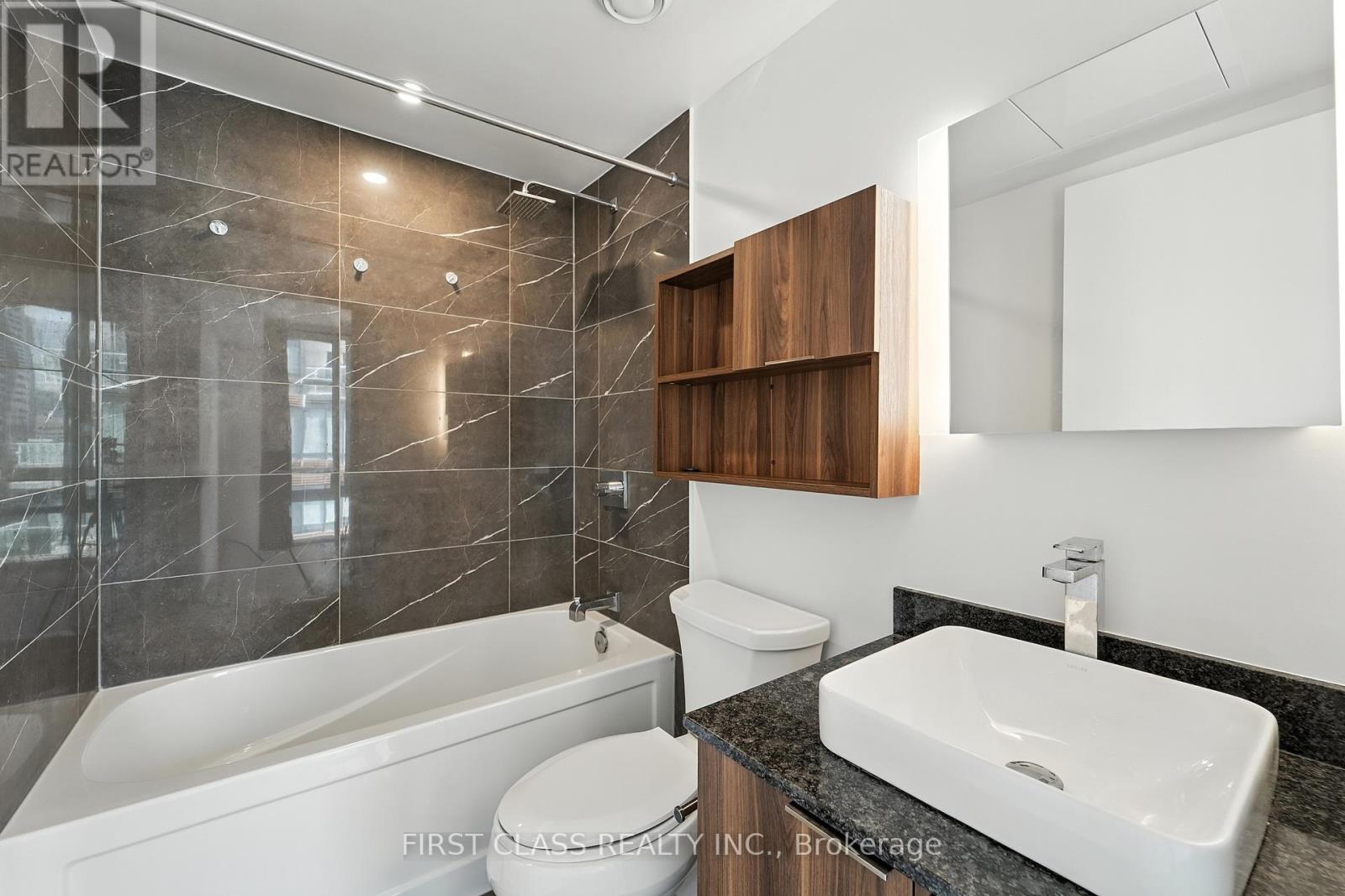 Photo 21 of 1802 501 Yonge Street, Toronto ON