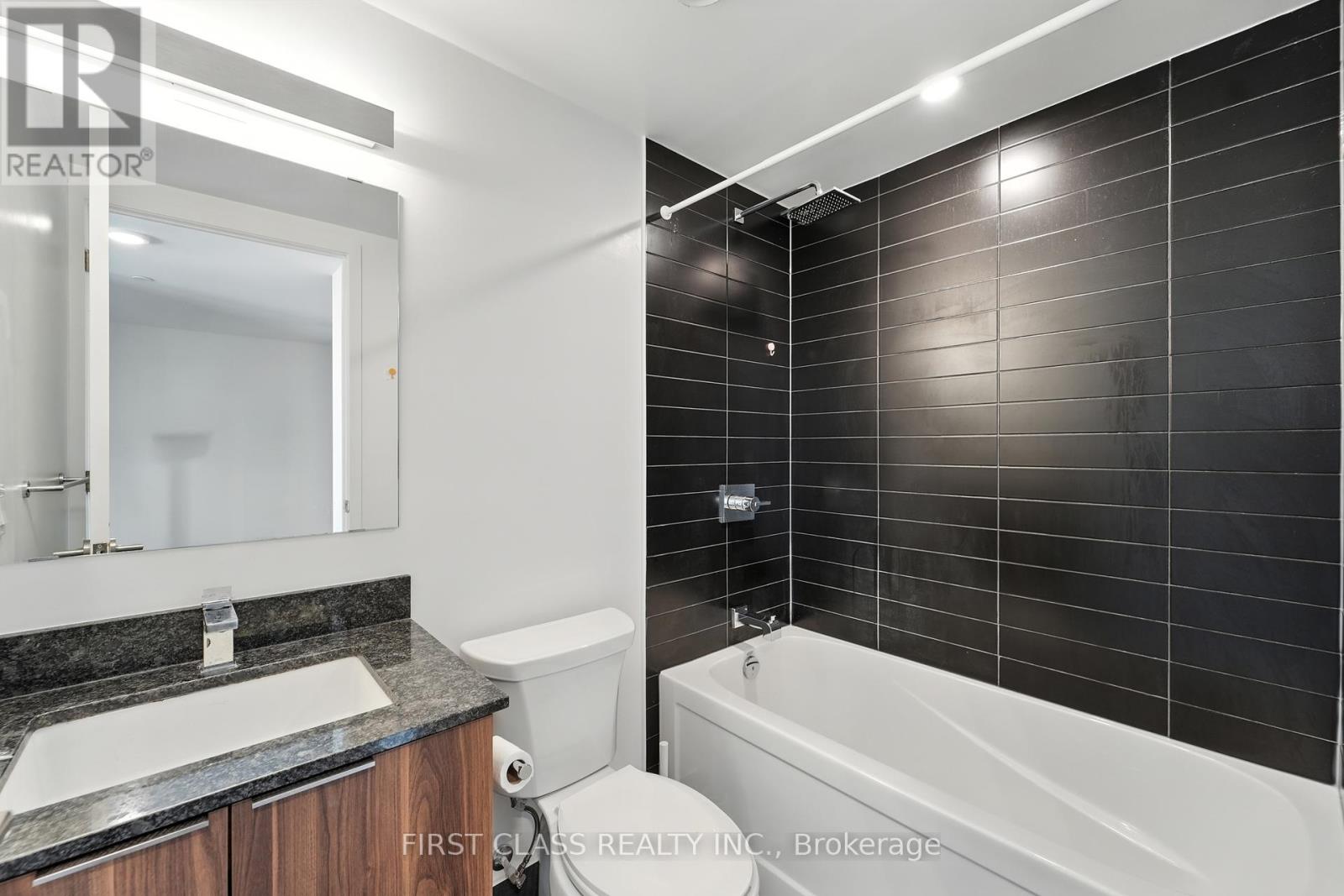 Photo 25 of 1802 501 Yonge Street, Toronto ON