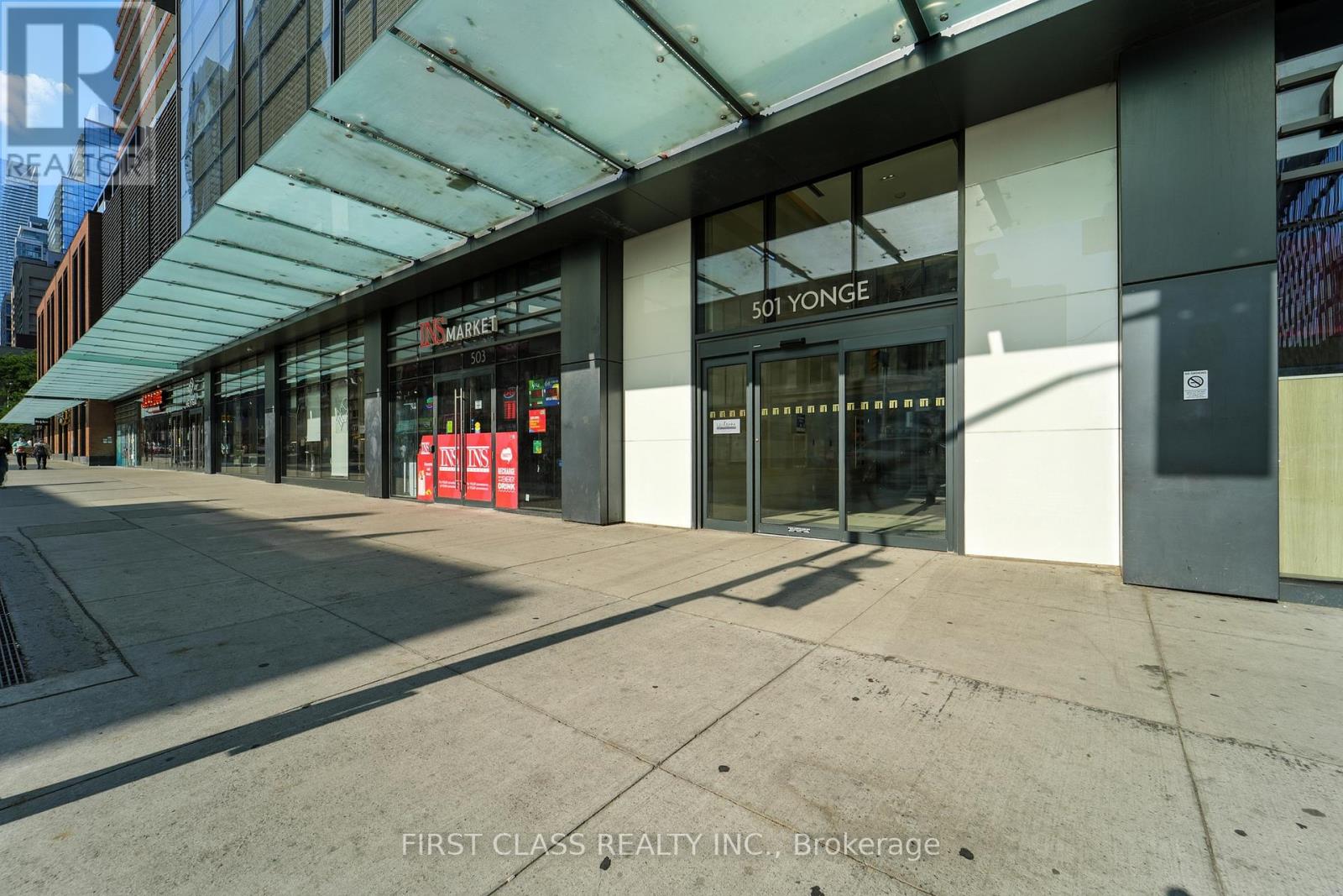 Photo 6 of 1802 501 Yonge Street, Toronto ON