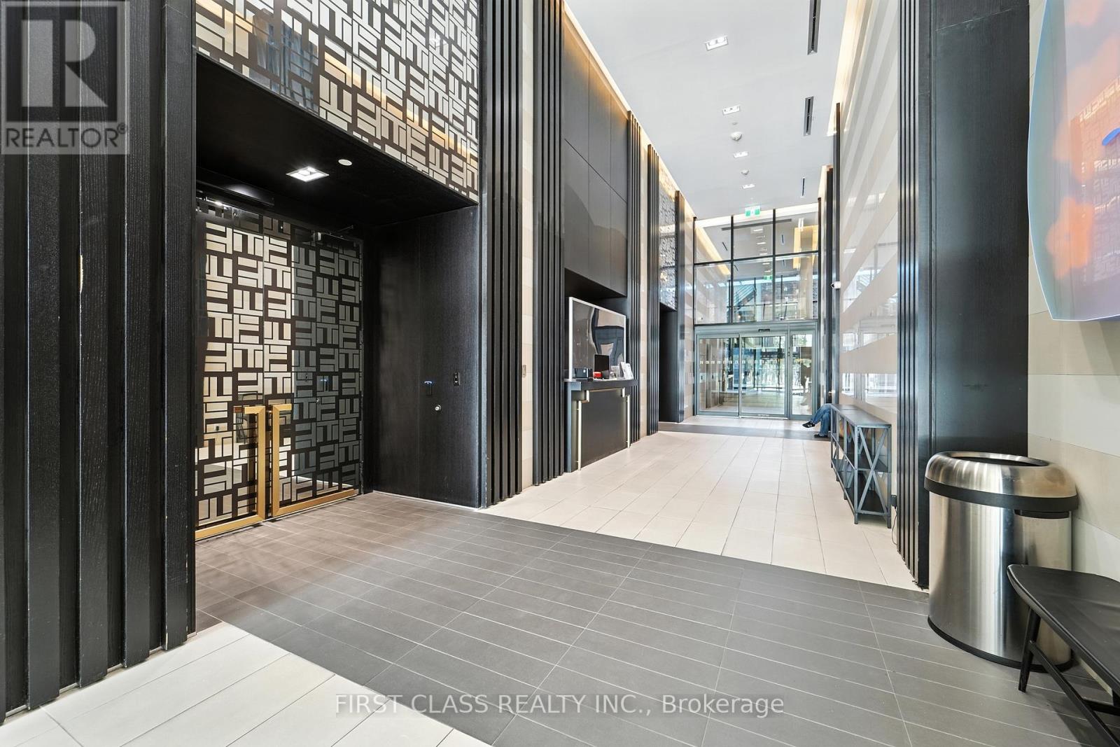 Photo 7 of 1802 501 Yonge Street, Toronto ON