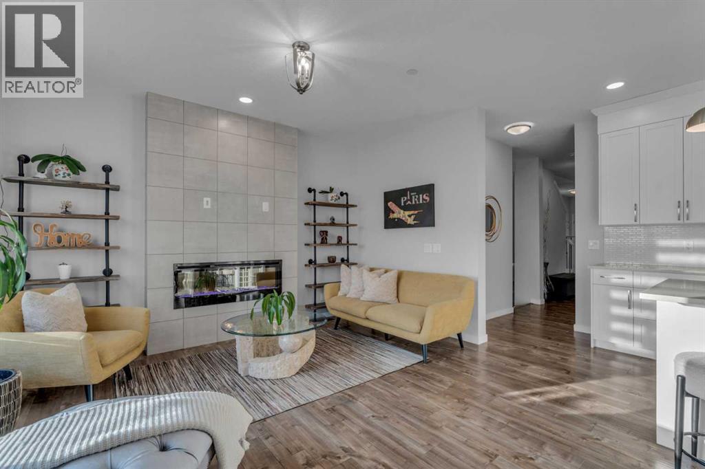 Photo 9 of 240 Lucas Crescent Nw, Calgary AB