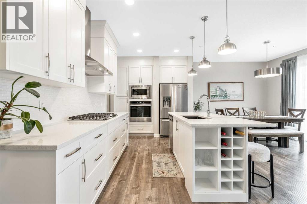 Photo 18 of 240 Lucas Crescent Nw, Calgary AB