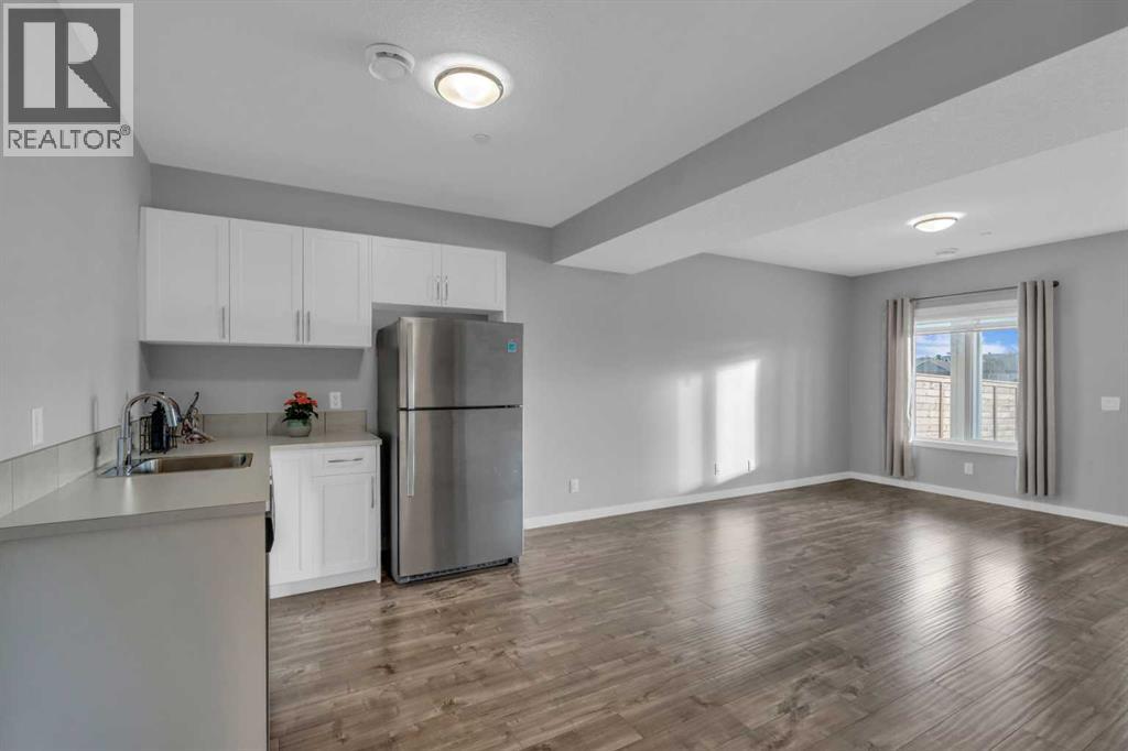 Photo 26 of 240 Lucas Crescent Nw, Calgary AB