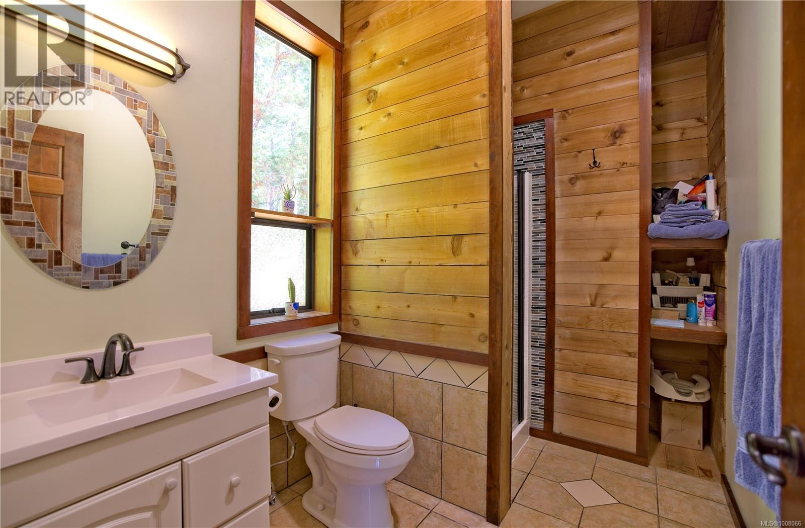 Photo 18 of 180 Lakefair Dr, Salt Spring BC