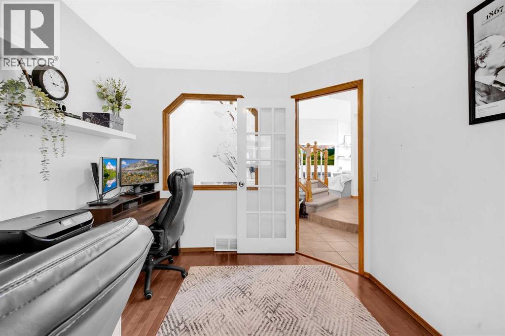 Single Family House for Sale in  Citadel Park NW Citadel Calgary 