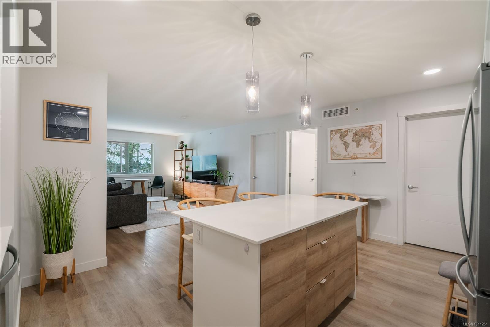 Photo 9 of 309 4810 Cedar Ridge Pl, Nanaimo BC