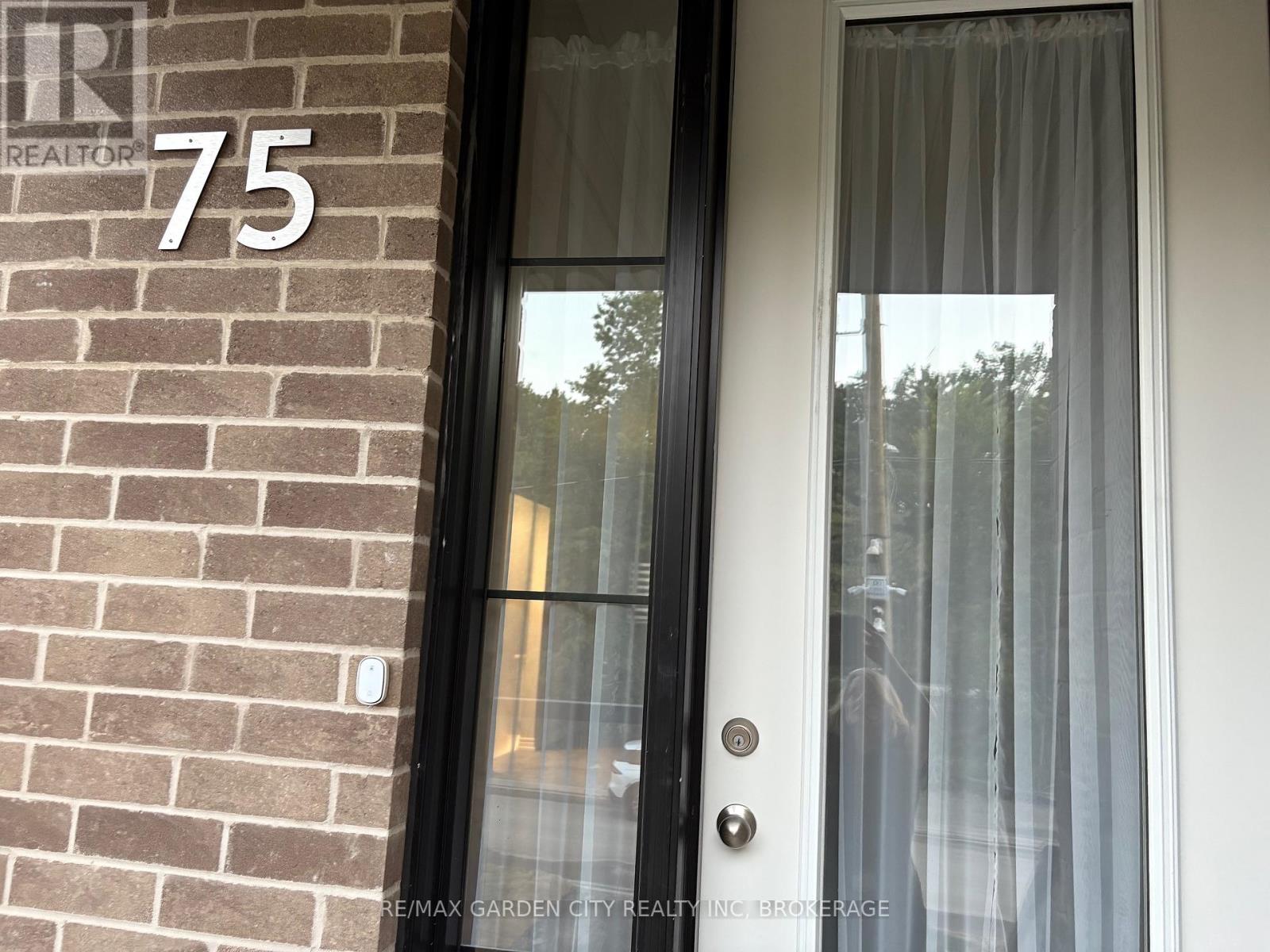 Photo 28 of Main 75 Superior Street, Welland ON