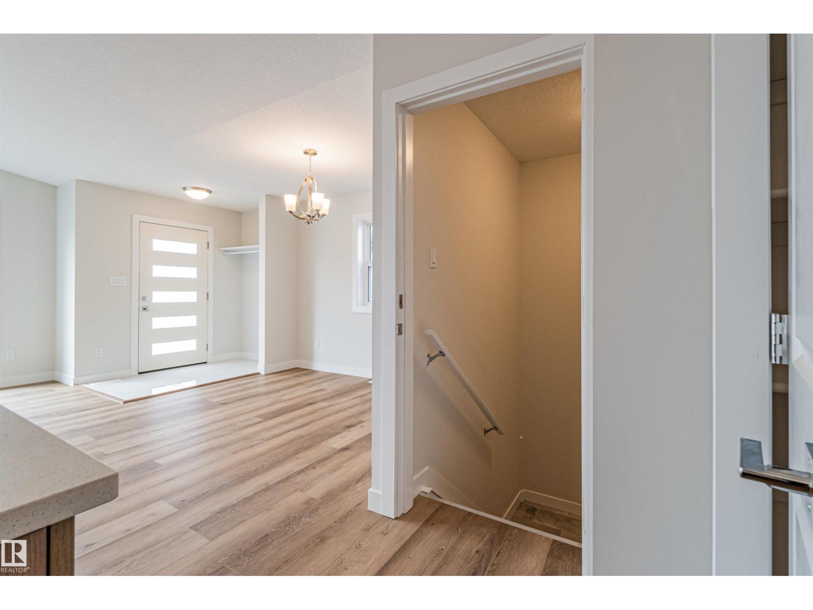 Photo 23 of 12125 88 St Nw, Edmonton AB