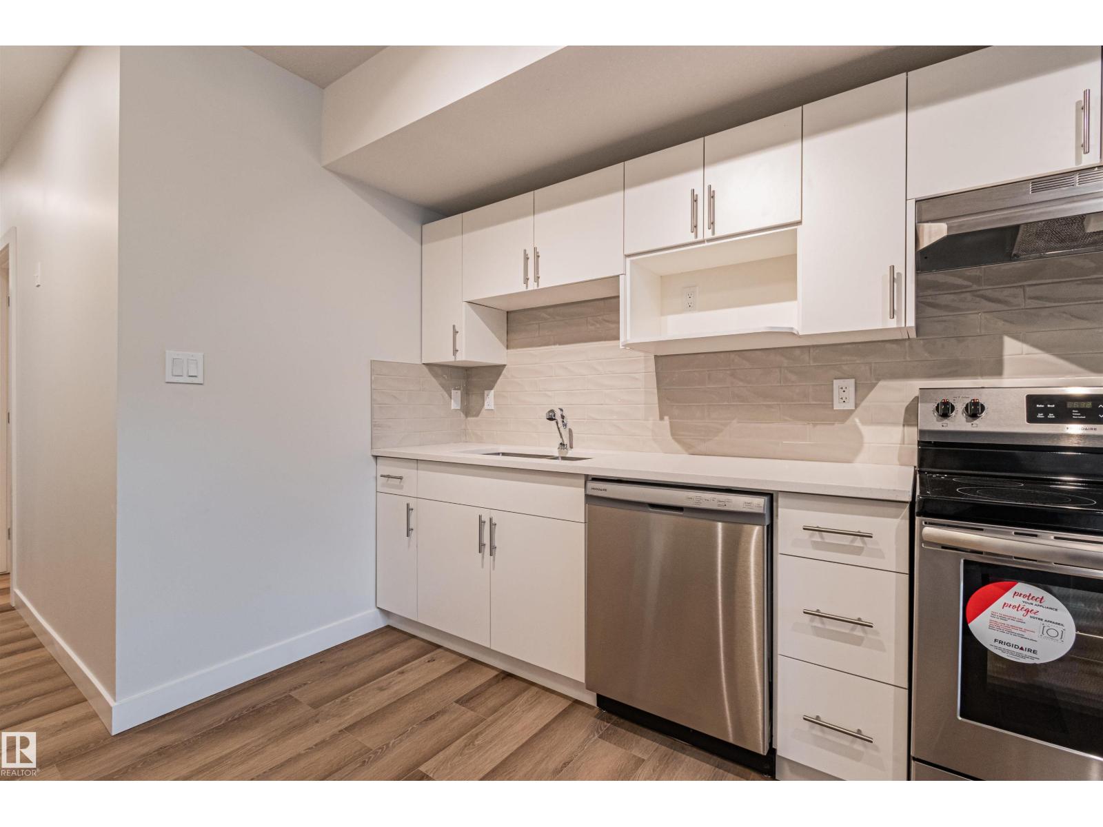 Photo 27 of 12125 88 St Nw, Edmonton AB