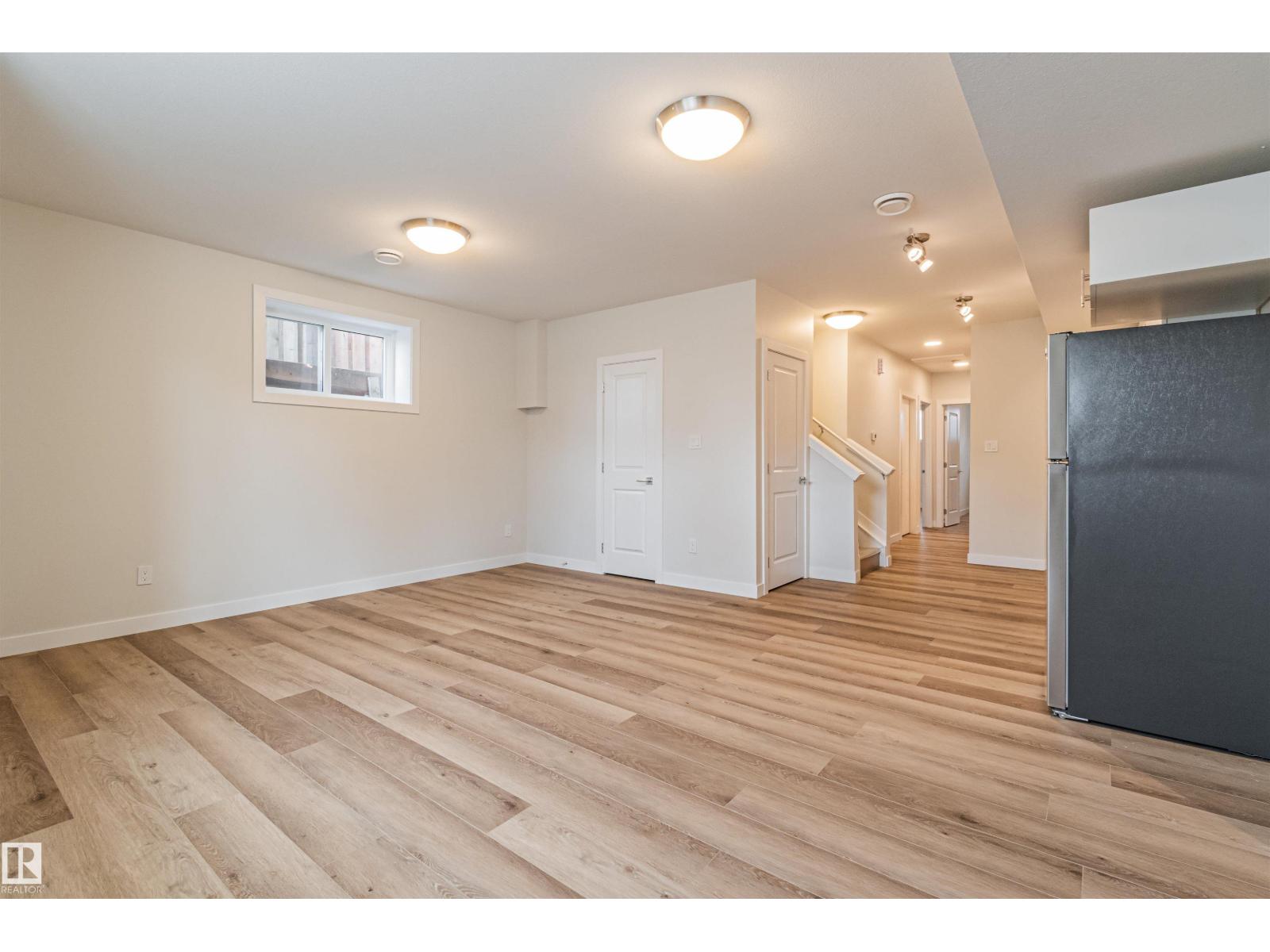 Photo 31 of 12125 88 St Nw, Edmonton AB
