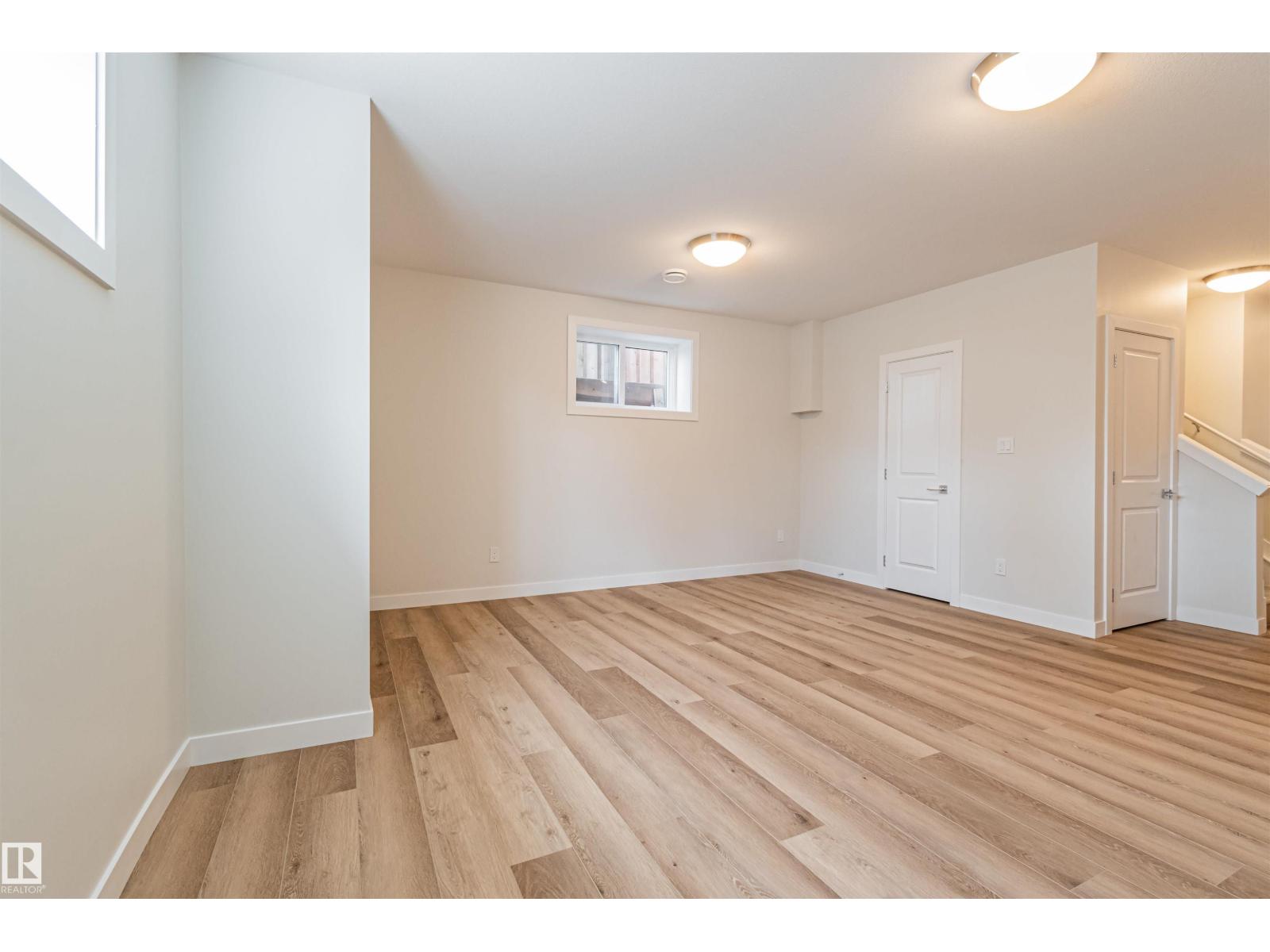 Photo 36 of 12125 88 St Nw, Edmonton AB