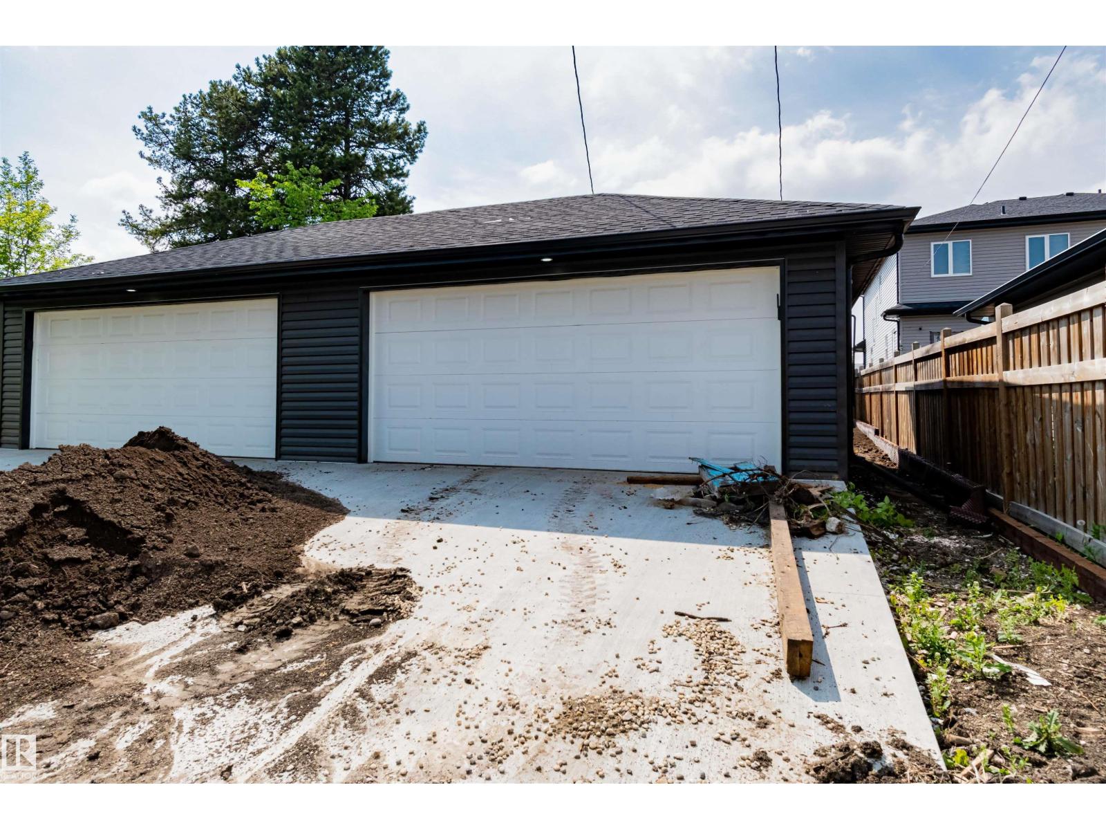 Photo 40 of 12125 88 St Nw, Edmonton AB